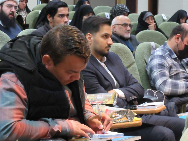 کارگاه تخصصی «صداشناسی» با حضور مشتاقان قرآنی و مستعدان مهارت‌های صوتی-دکتر سعید بیژنی اول